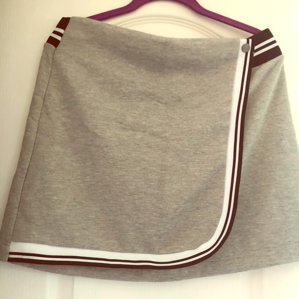 Skirt with fauxe wrap front